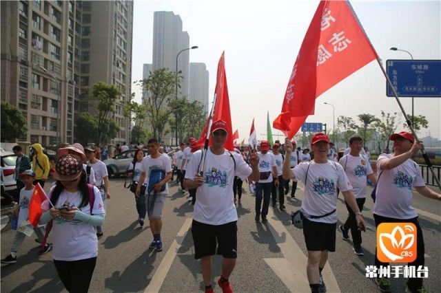 残奥会游泳冠军男_残奥会游泳冠军周聪_中国游泳队残奥会首金