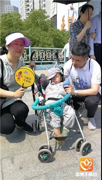 中国游泳队残奥会首金_残奥会游泳冠军周聪_残奥会游泳冠军男